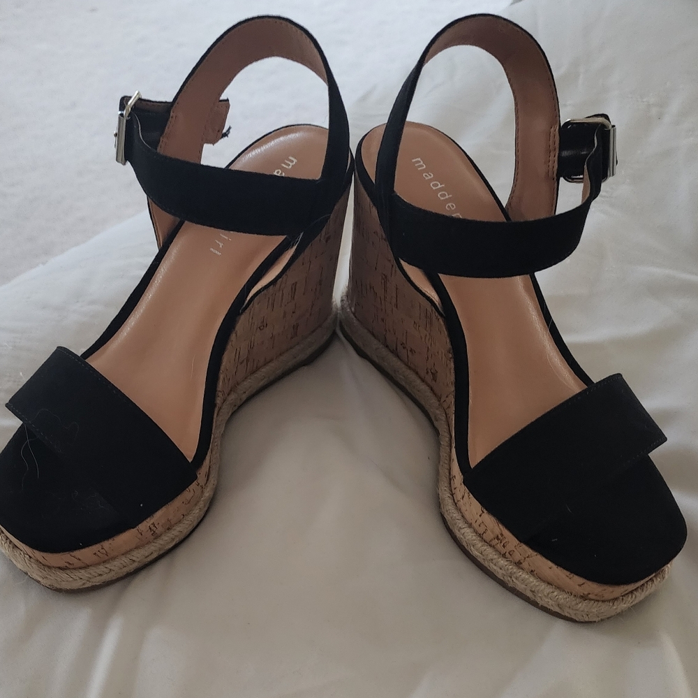 Madden Girl Wedges Sandals ize 7.5
